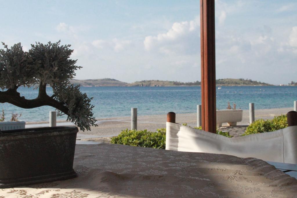 Foca Kumsal Hotel エクステリア 写真