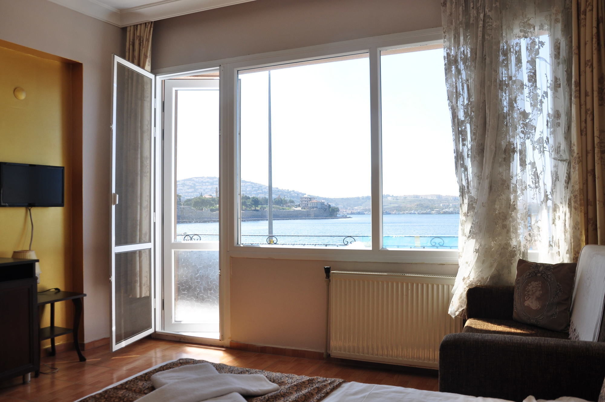 Foca Kumsal Hotel エクステリア 写真