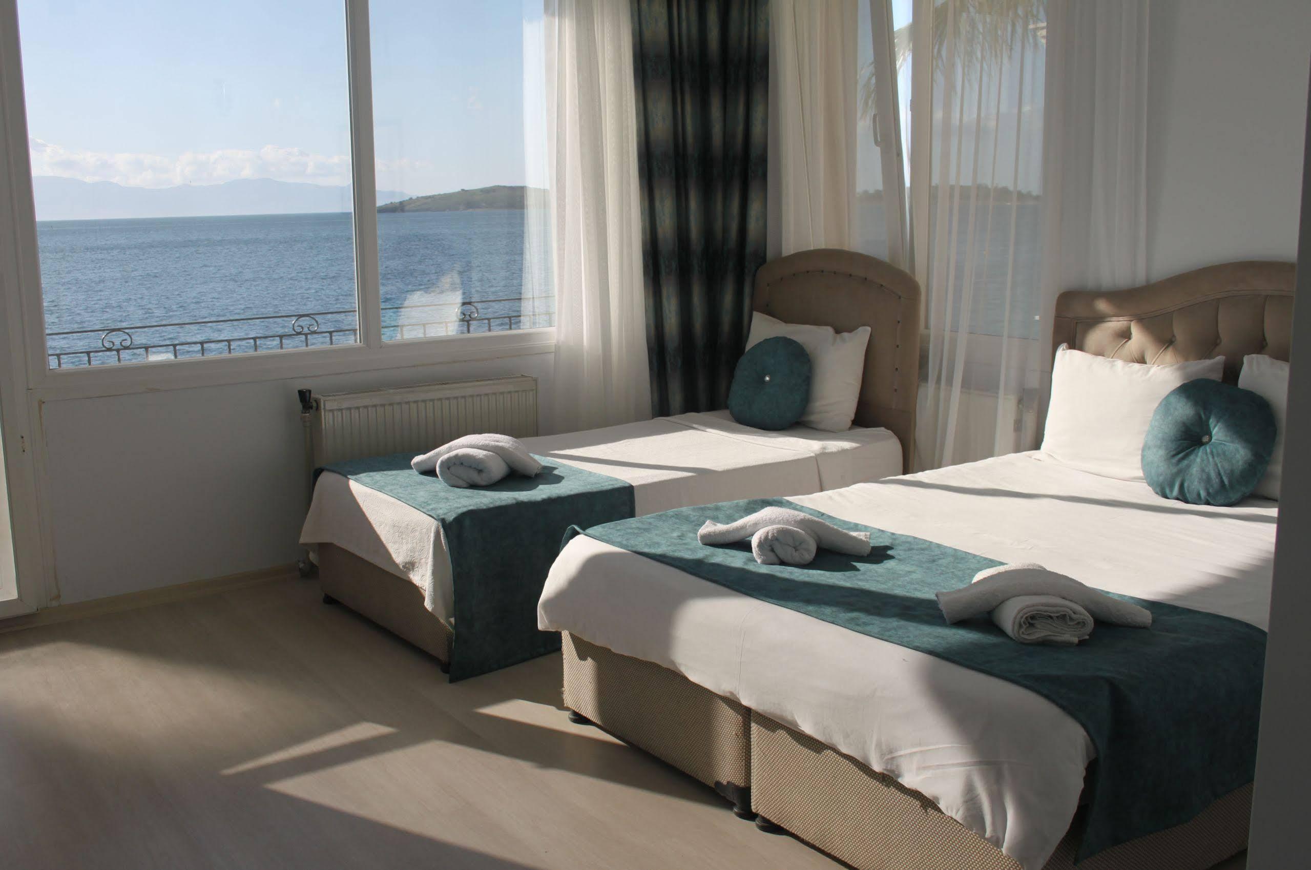 Foca Kumsal Hotel エクステリア 写真